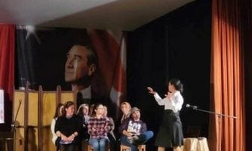TYSD Bayındır Şubemize İlk Kadın Tiyatro Grubunun Oyun Geliri Bağışı
