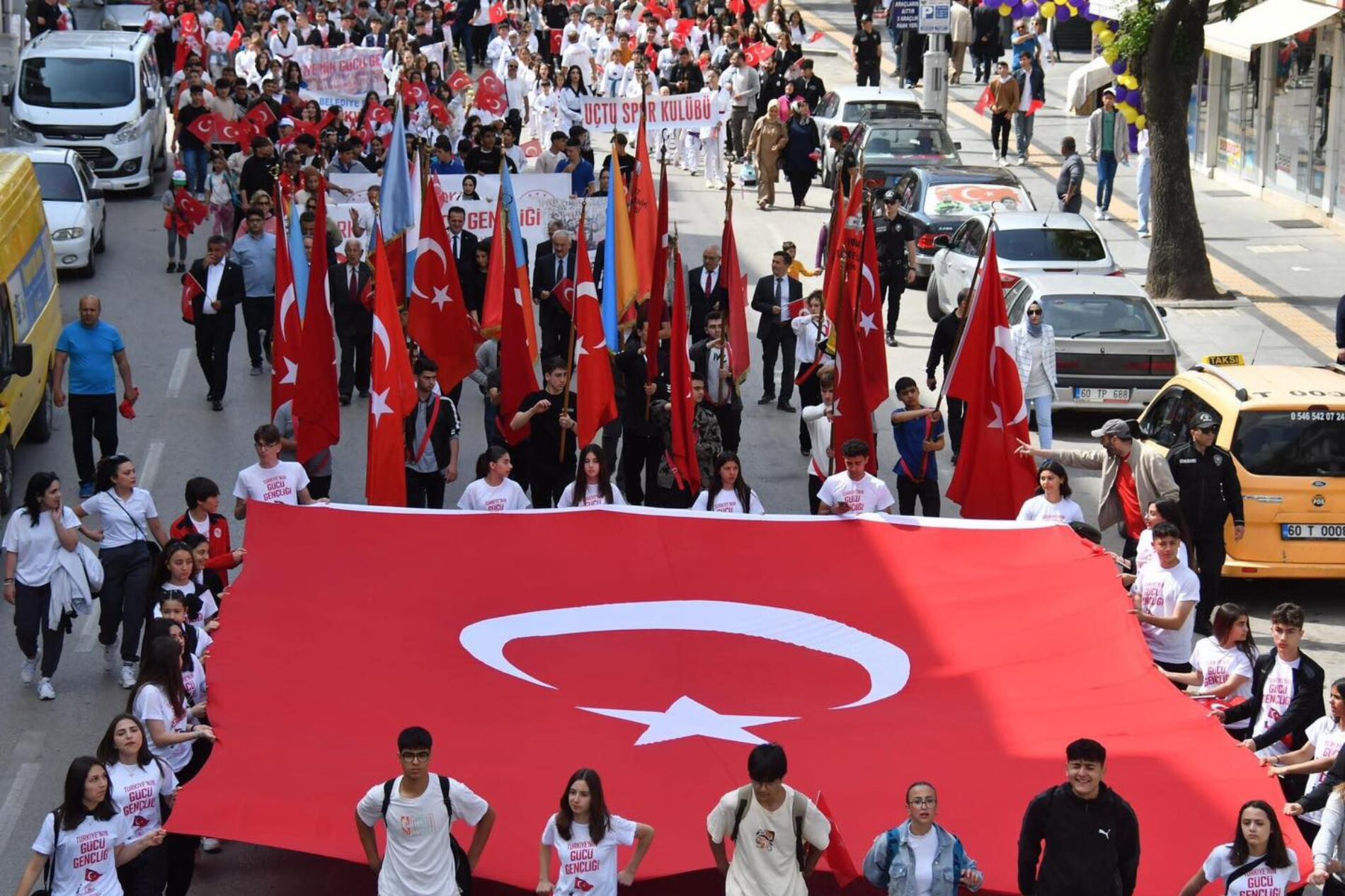 TYSD Tokat Şubemiz 19 Mayıs Atatürk’ü Anma Gençlik ve Spor Bayramımızı Kutlamaktadır