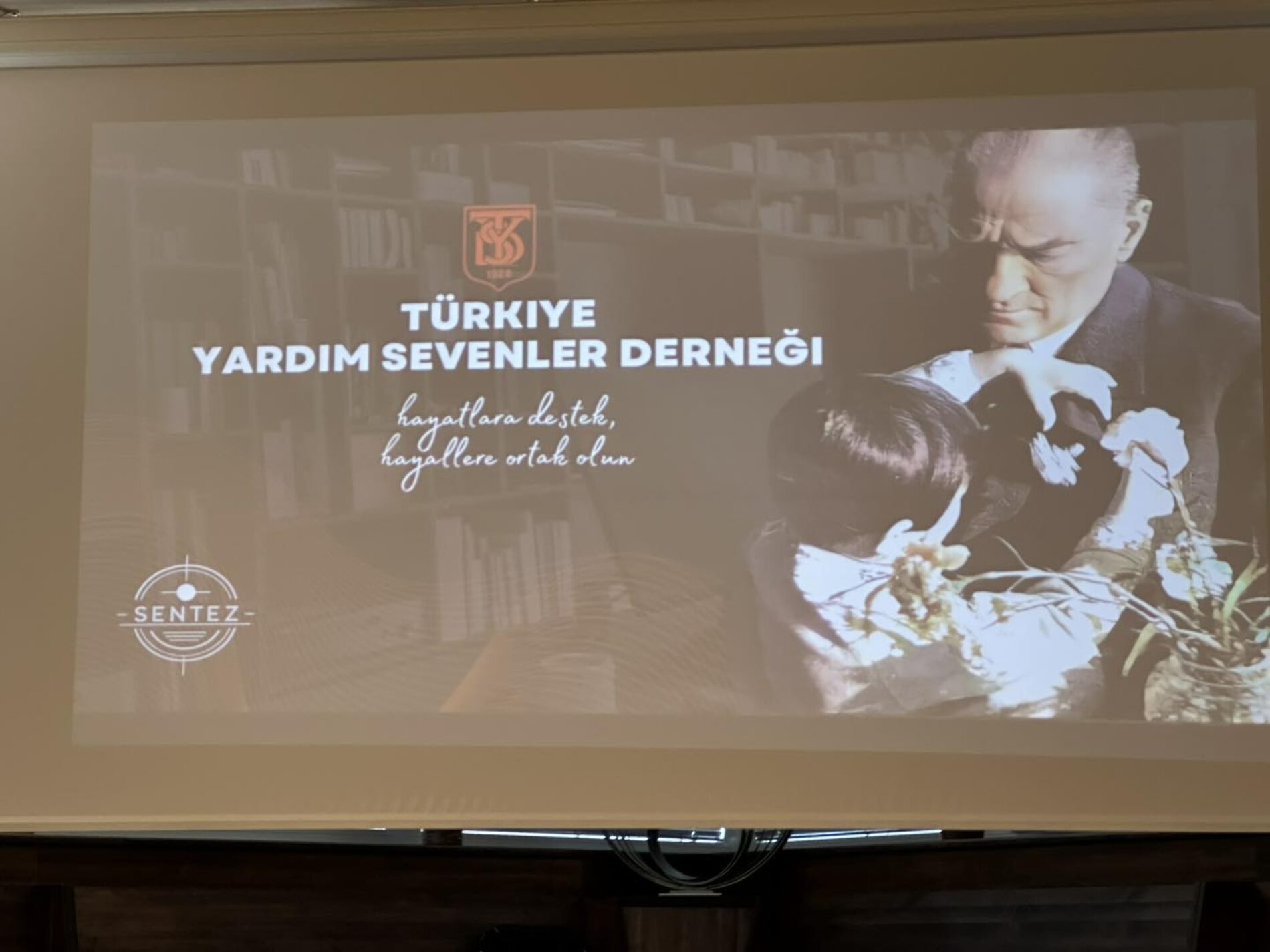 TYSD Genel Merkezi ve 129 Şubemiz Üzerinde Çalışan Öğrencilerimizin Projeleri