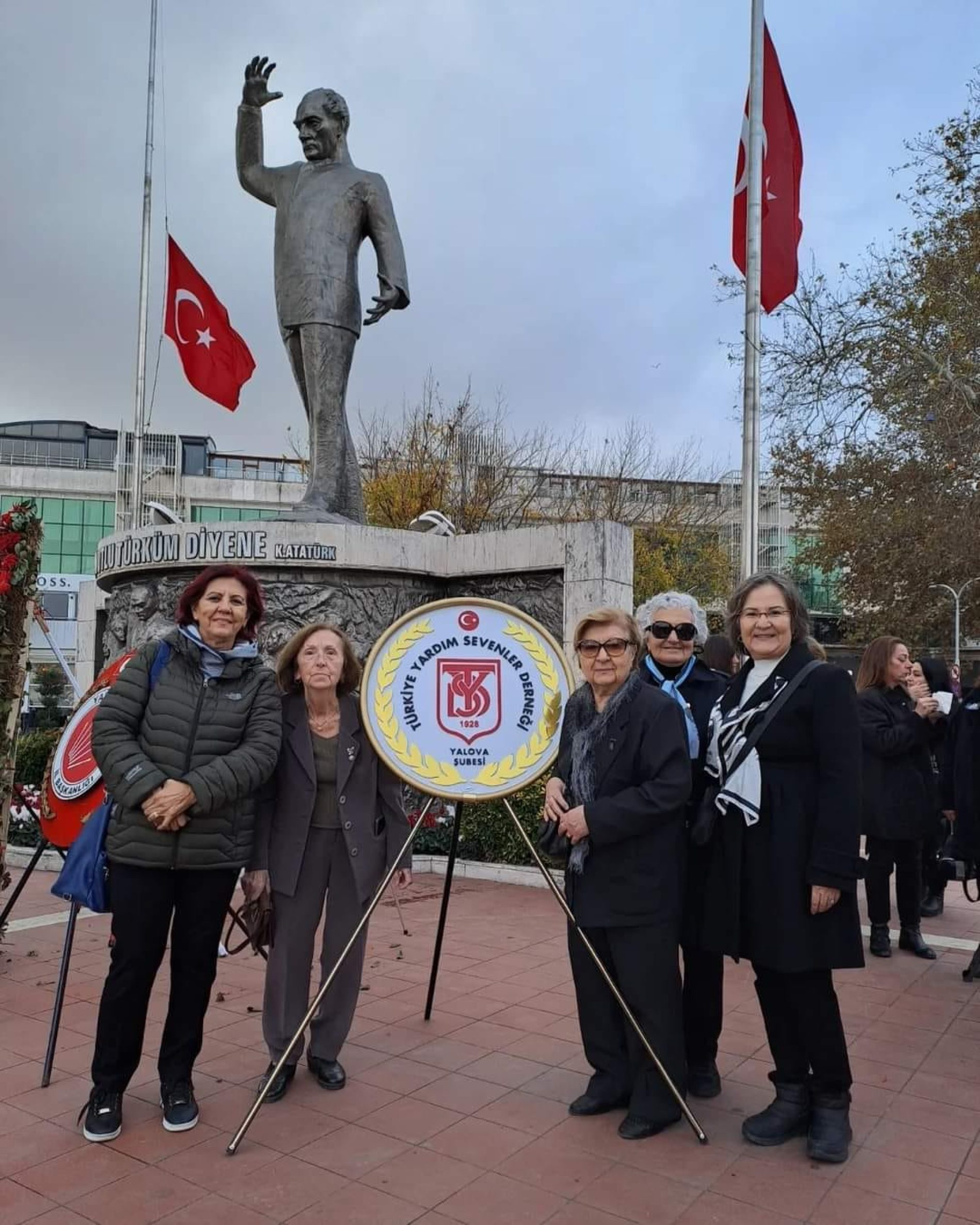 TYSD Yalova Şubemiz Atamızı Saygı, Minnet ve Hasretle Anmaktadır